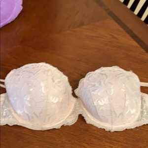 Victoria’s Secret bra 34B. EUC! Beautiful!!!